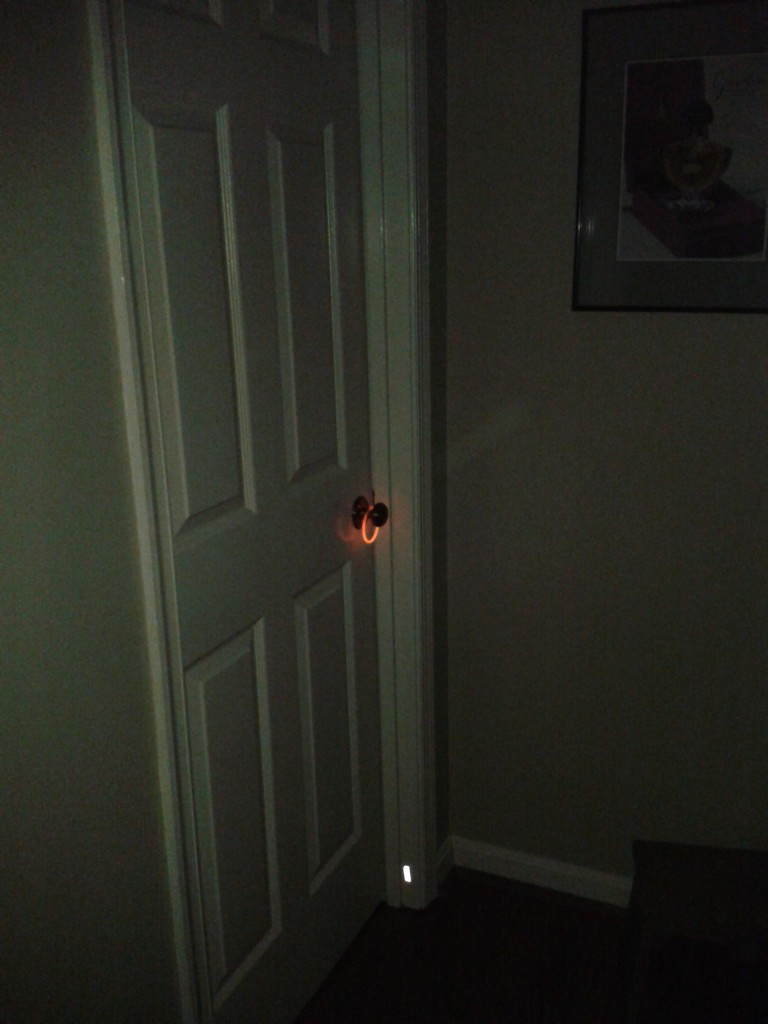redberrydeals_glowing_doorknob